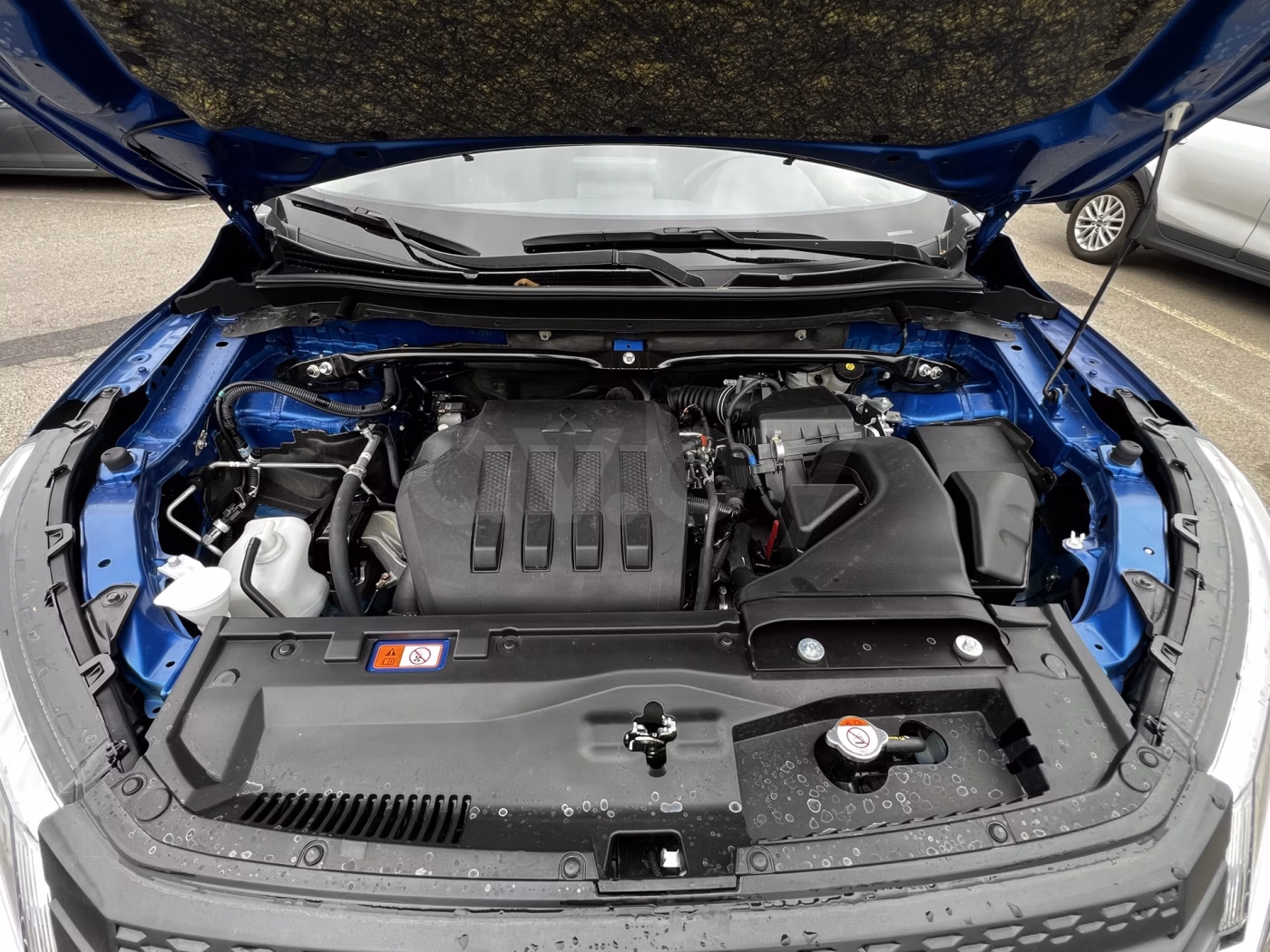 Mitsubishi Eclipse Cross фото 11