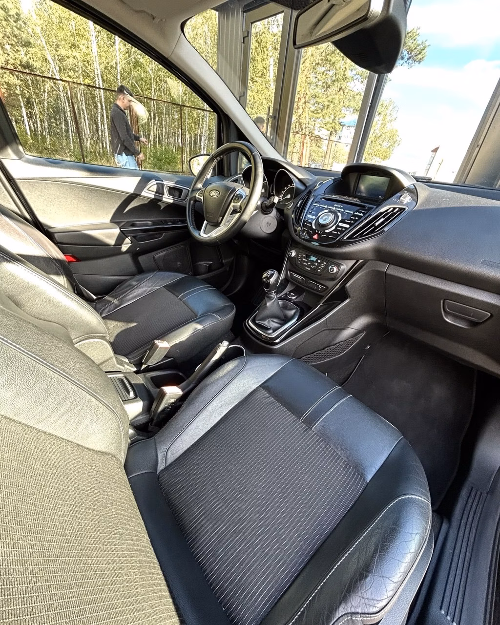 Ford B-MAX фото 10