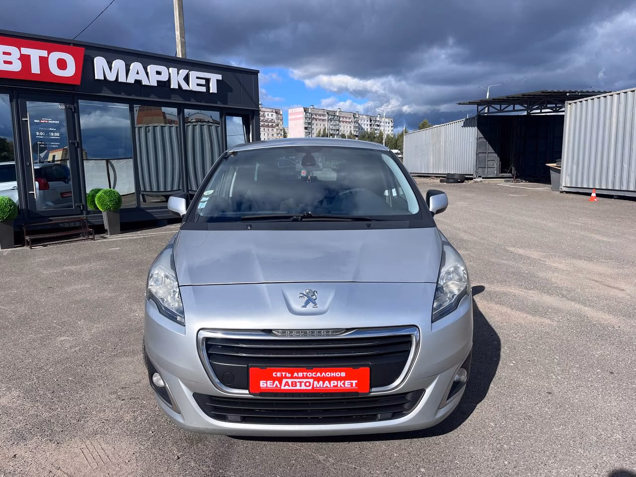 Peugeot 5008 фото 2