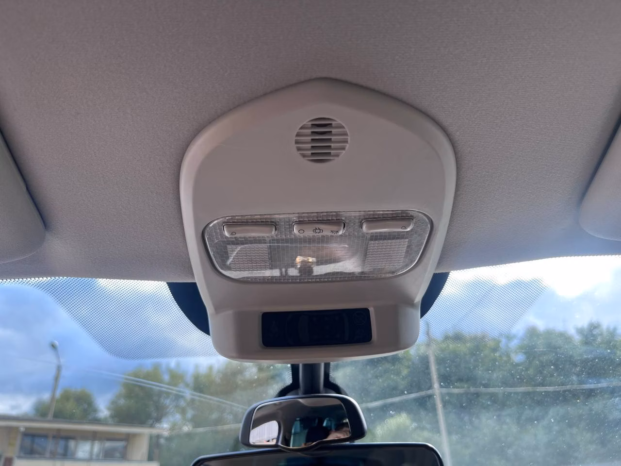 Peugeot 5008 фото 14
