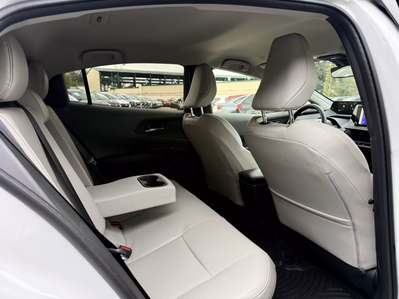 Toyota Prius фото 17