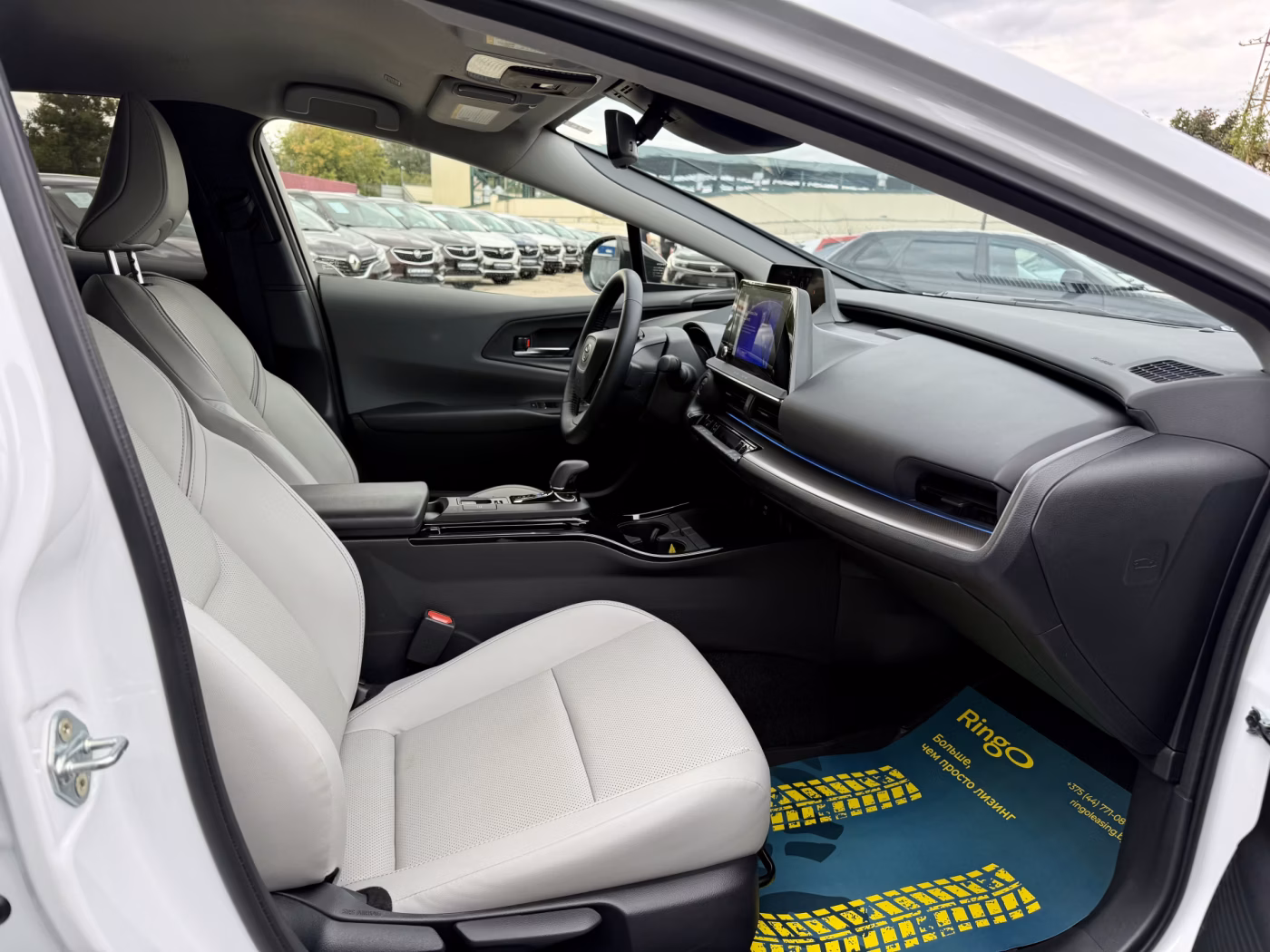 Toyota Prius фото 25