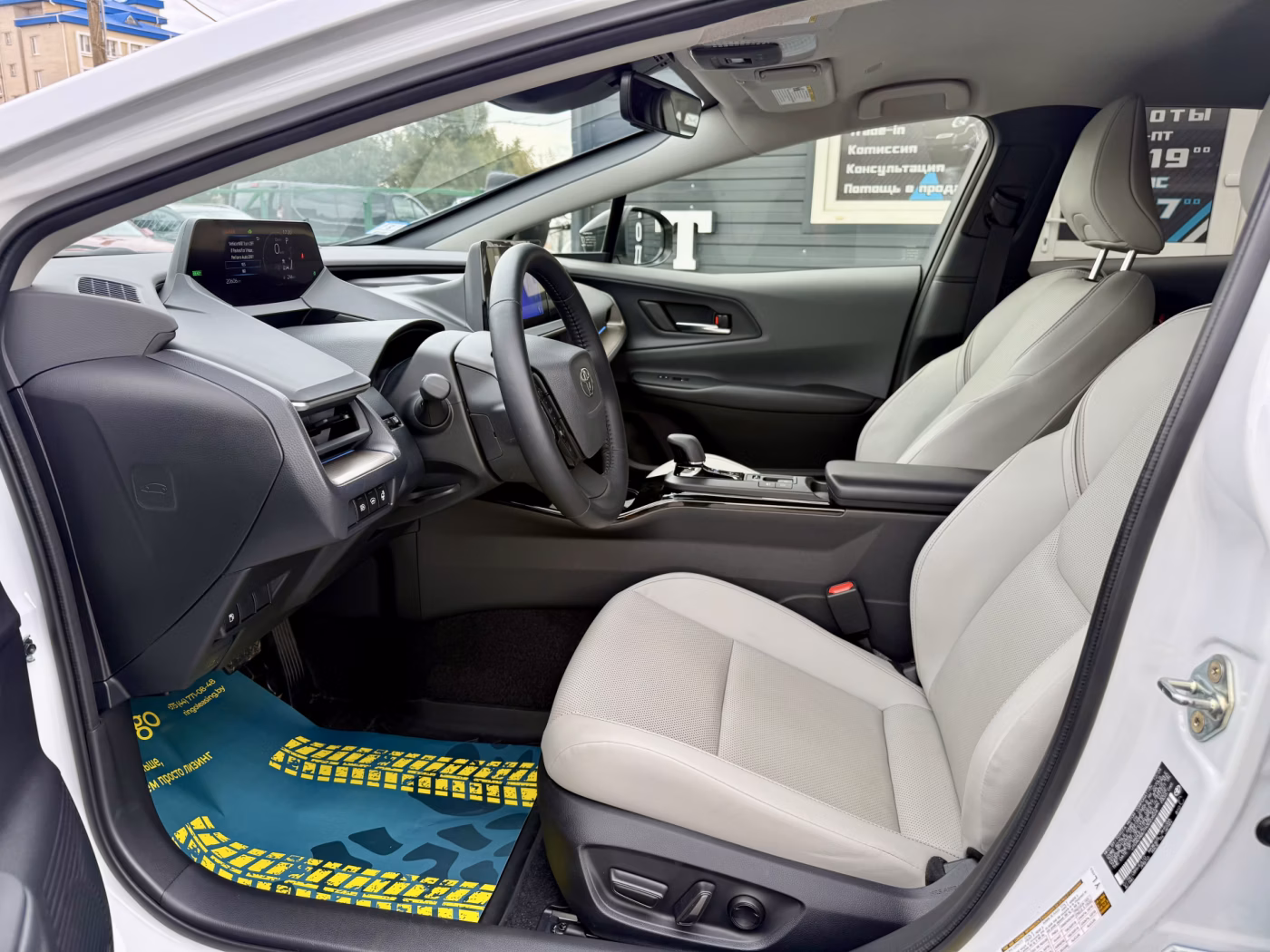 Toyota Prius фото 15