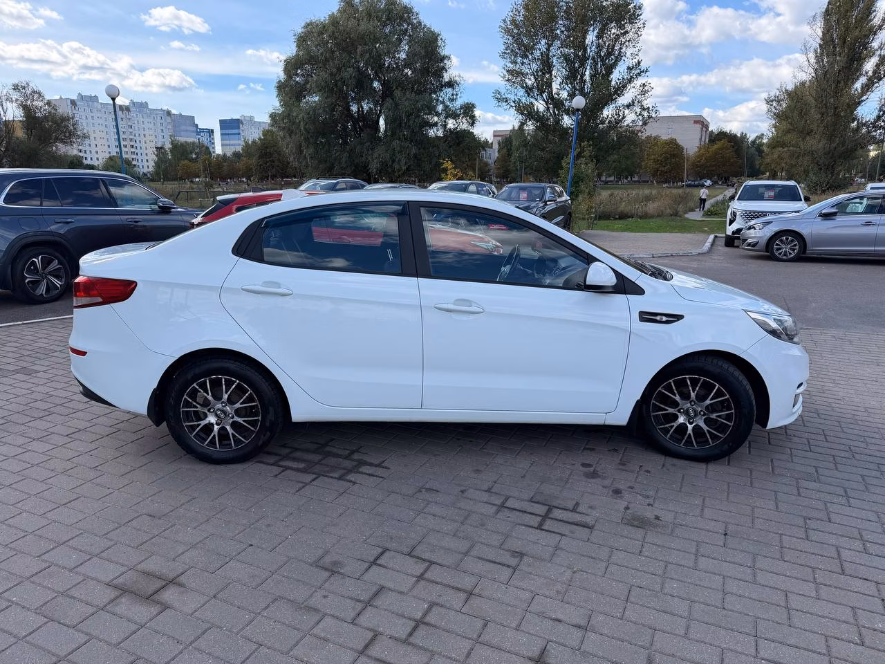 Kia Rio фото 5