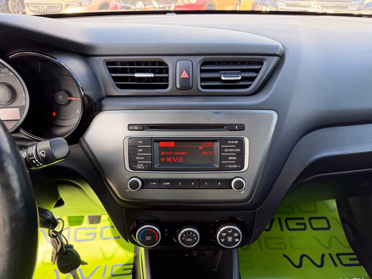 Kia Rio фото 13