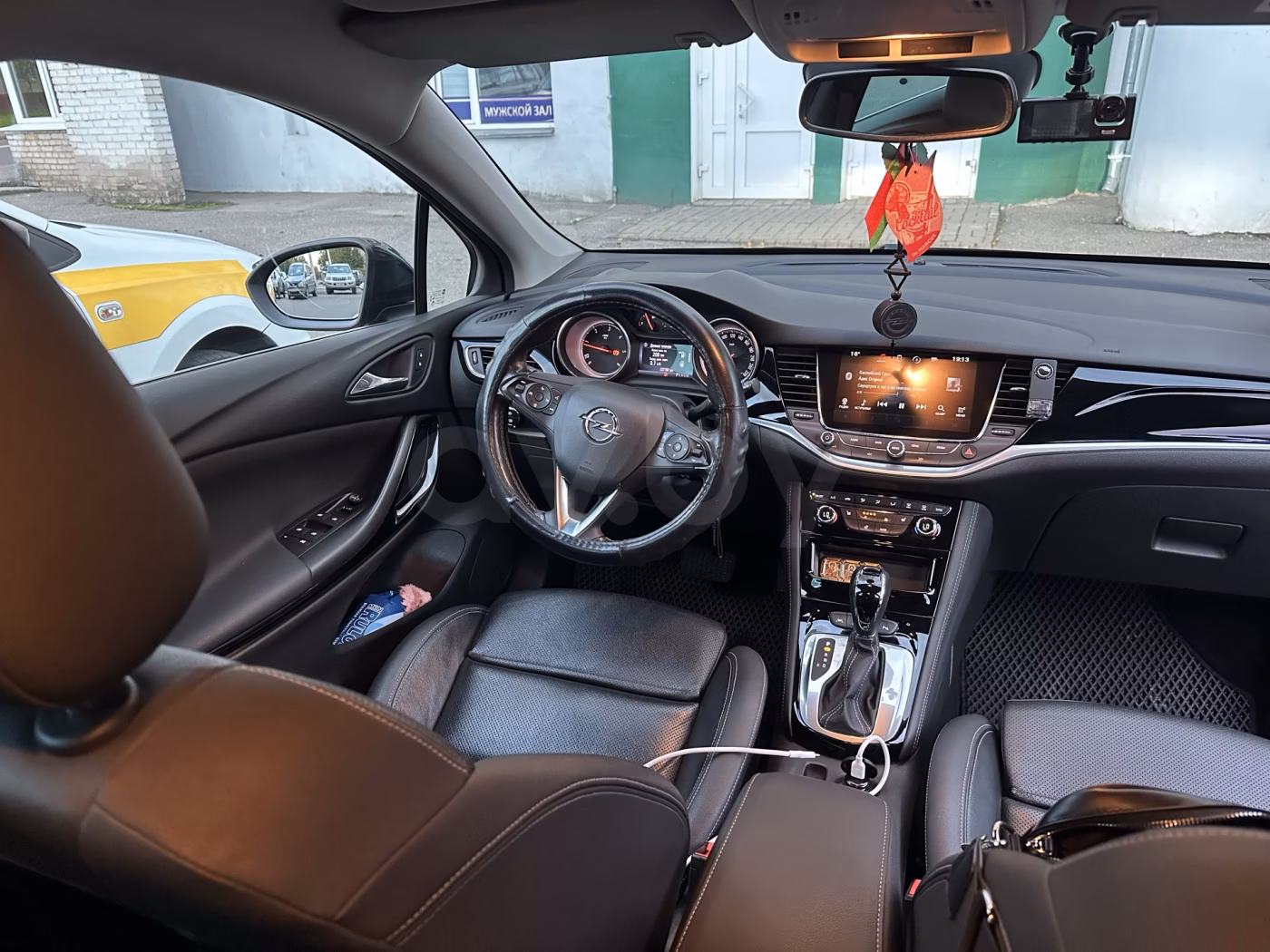 Opel Astra фото 2