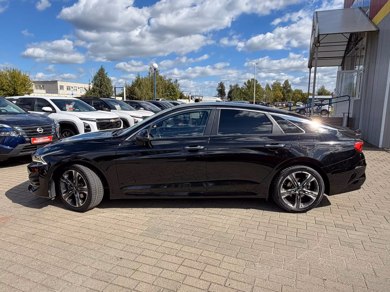 Kia K5 фото 7