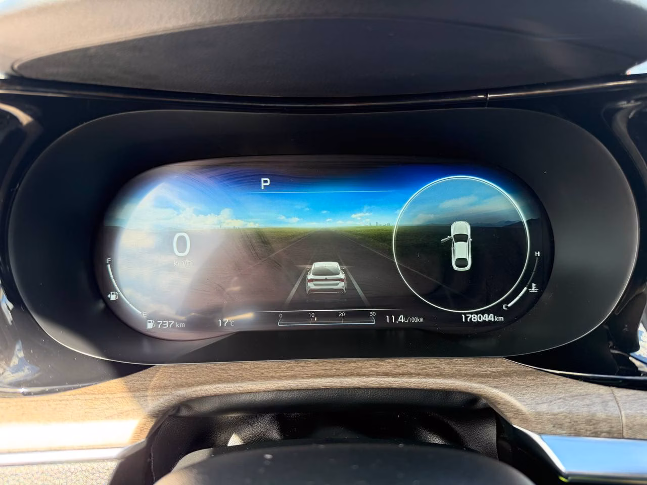 Kia K5 фото 11