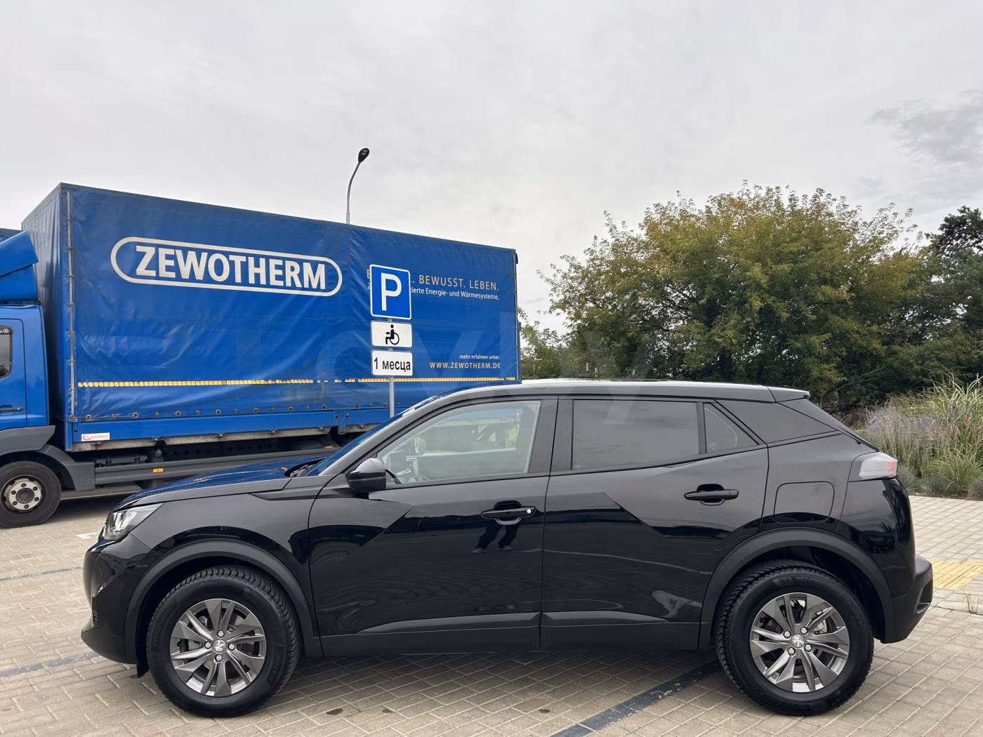 Peugeot 2008 фото 4