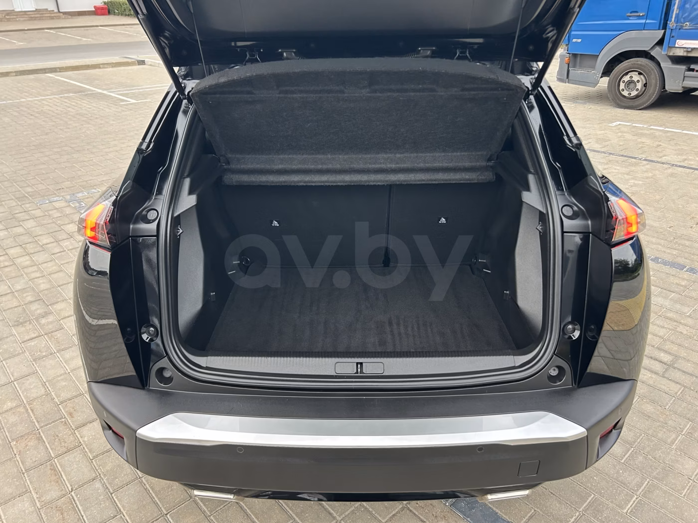 Peugeot 2008 фото 17