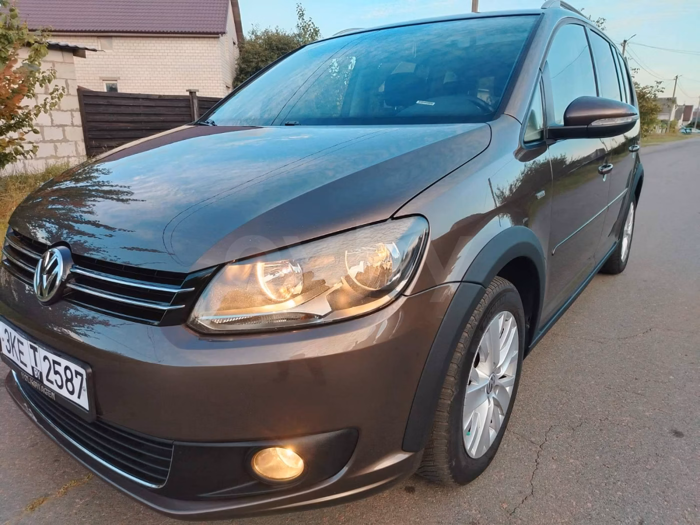 Volkswagen Touran фото 6