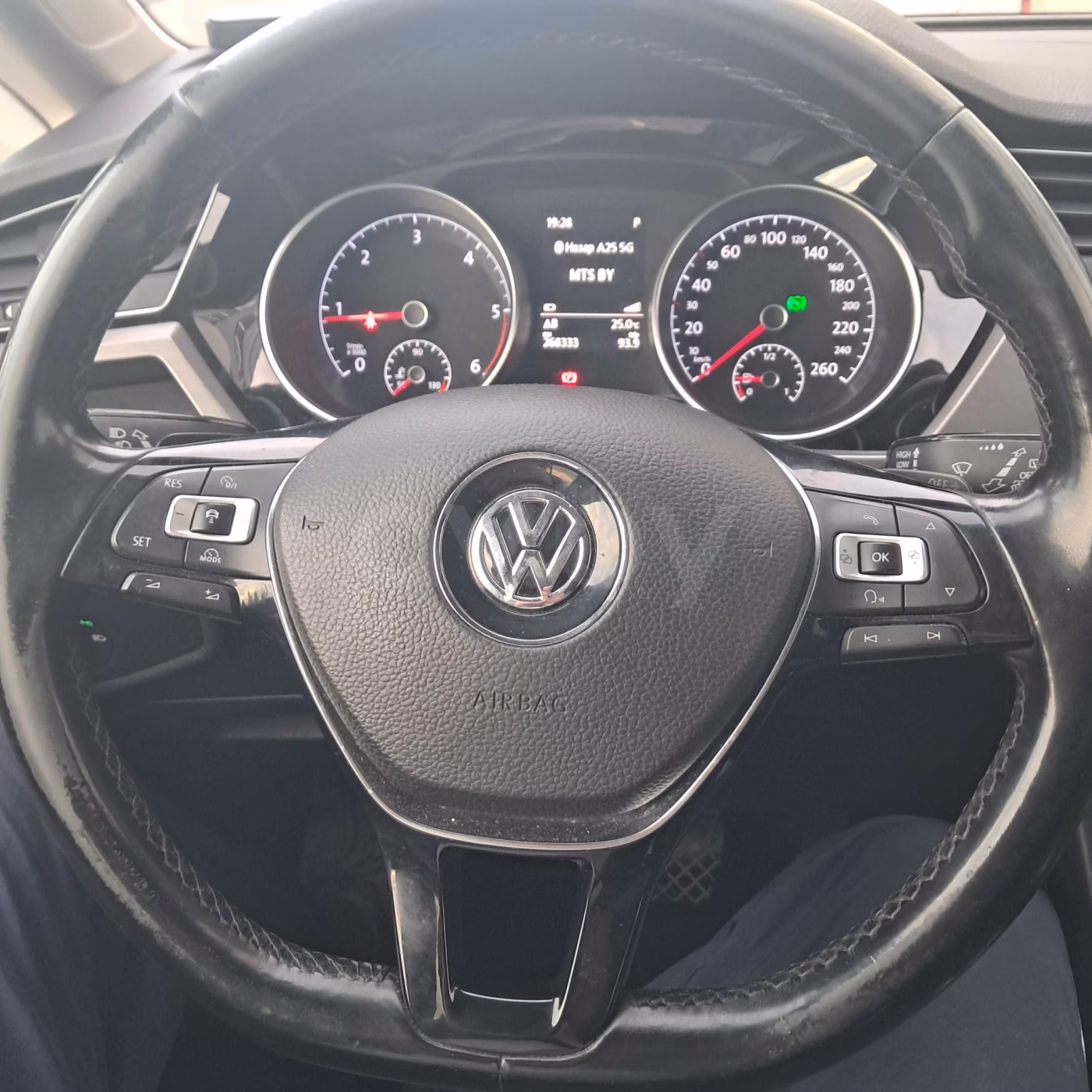 Volkswagen Touran фото 5