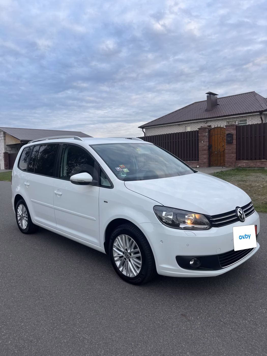 Volkswagen Touran фото 3