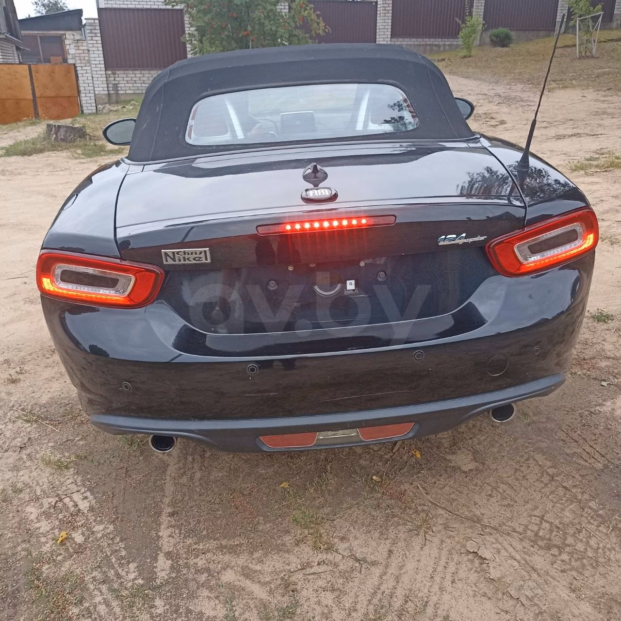 Fiat 124 Spider фото 4