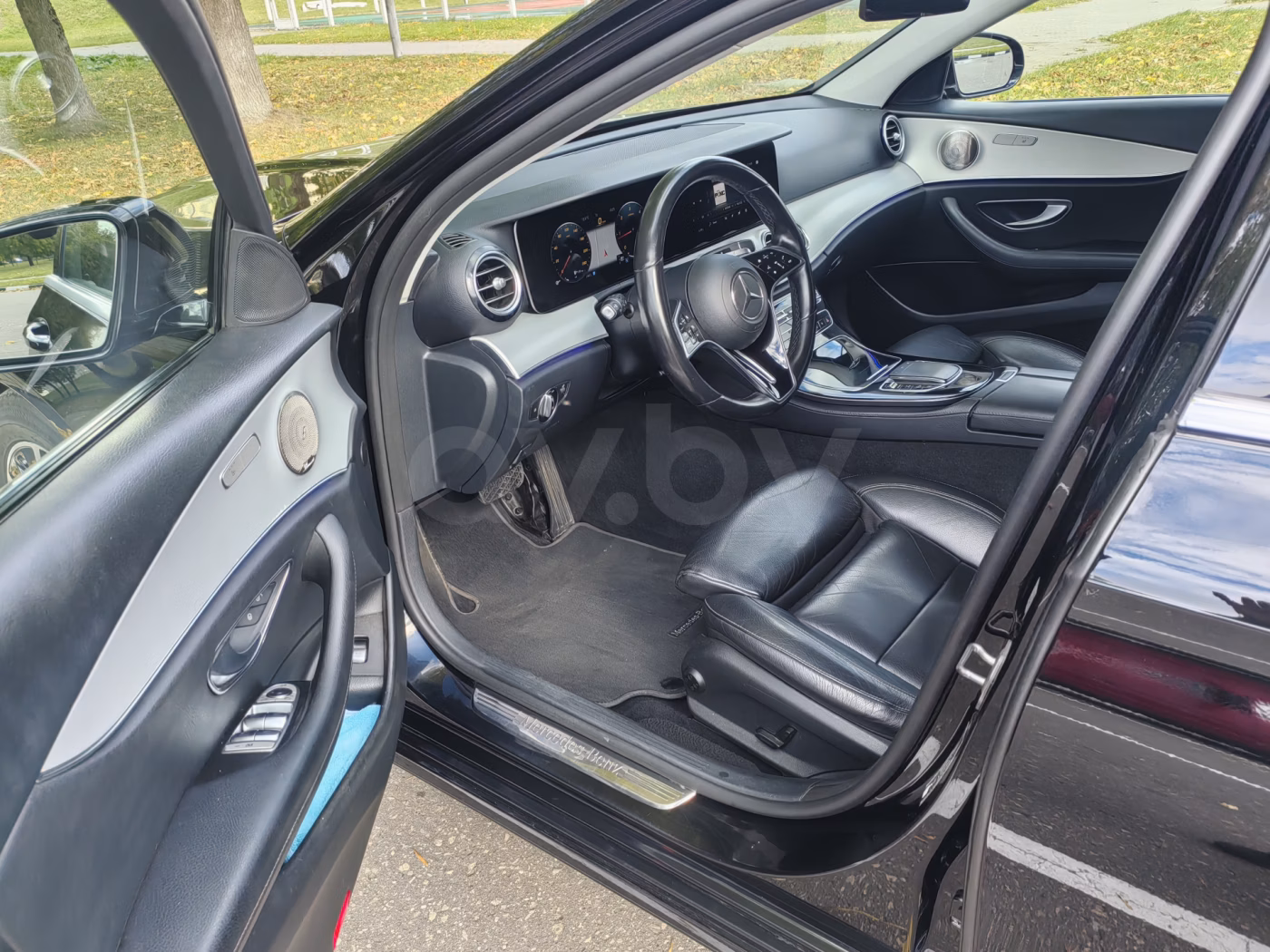 Mercedes-Benz E-Класс фото 23