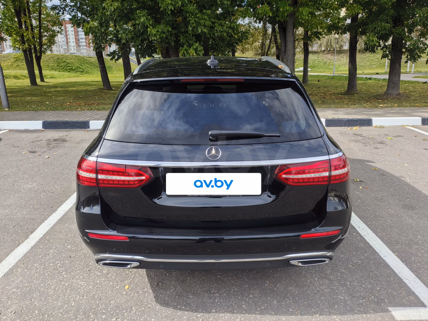 Mercedes-Benz E-Класс фото 3