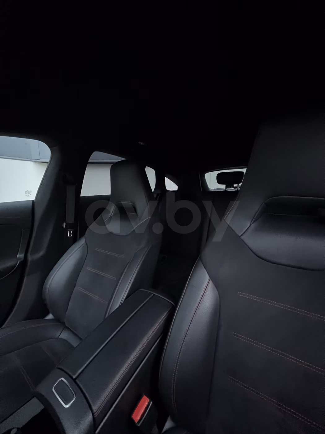 Mercedes-Benz CLA фото 14