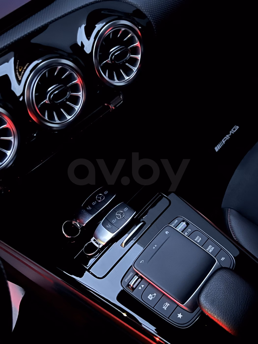 Mercedes-Benz CLA фото 12