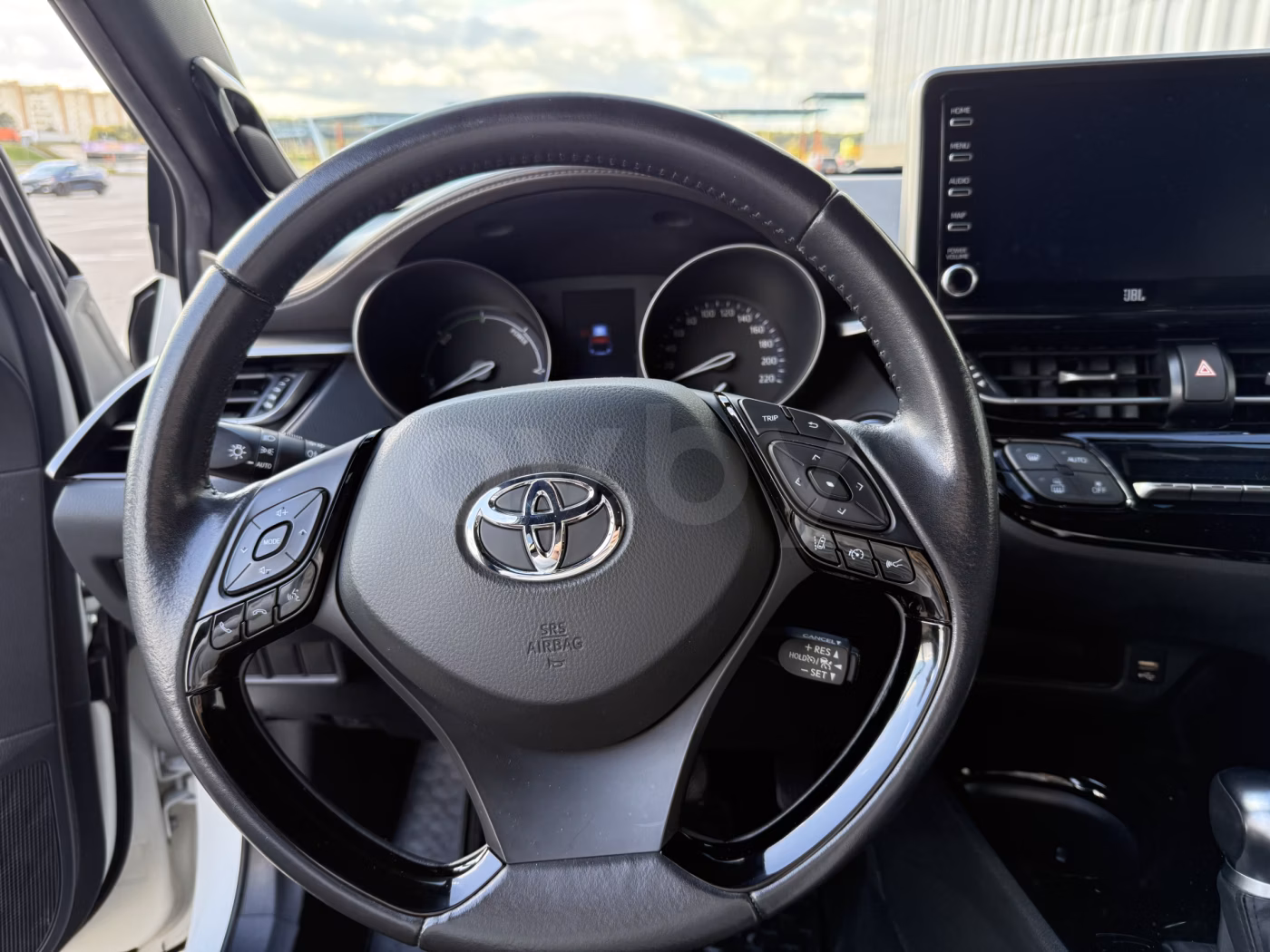 Toyota C-HR фото 14