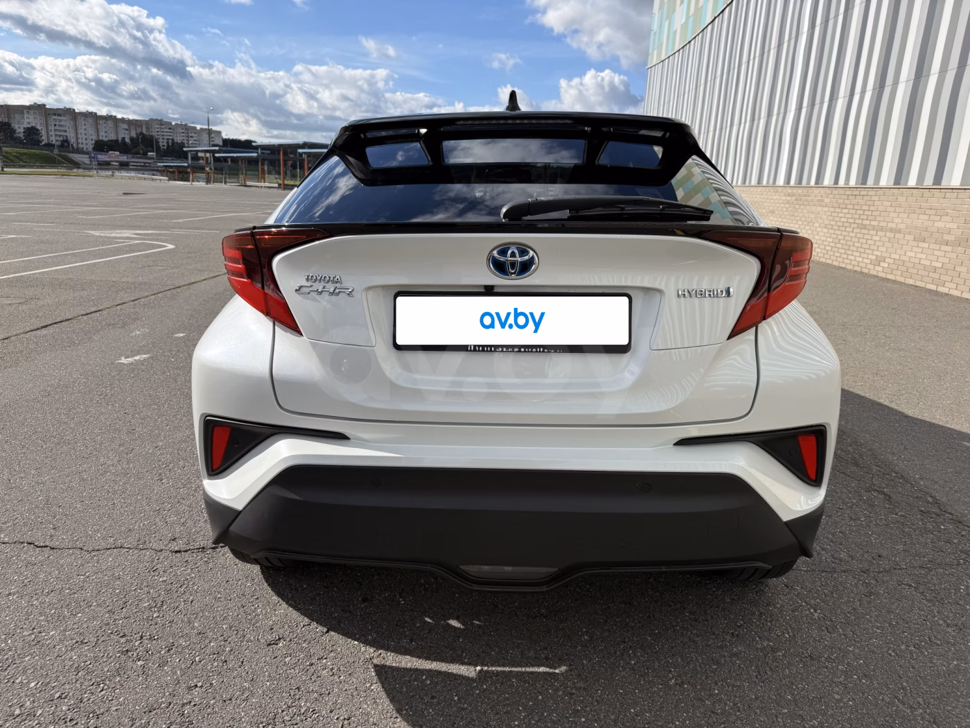Toyota C-HR фото 6