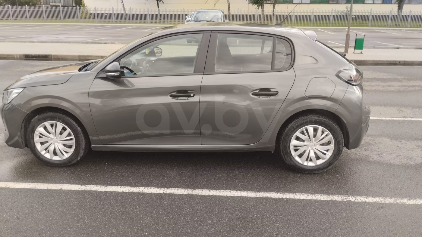Peugeot 208 фото 10