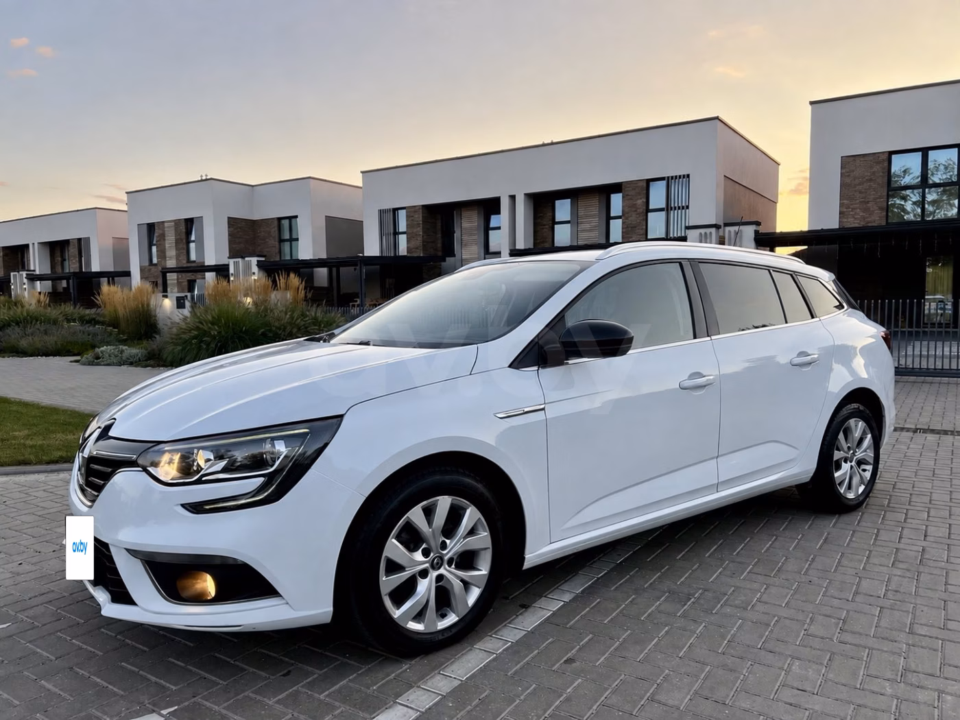Renault Megane фото 2