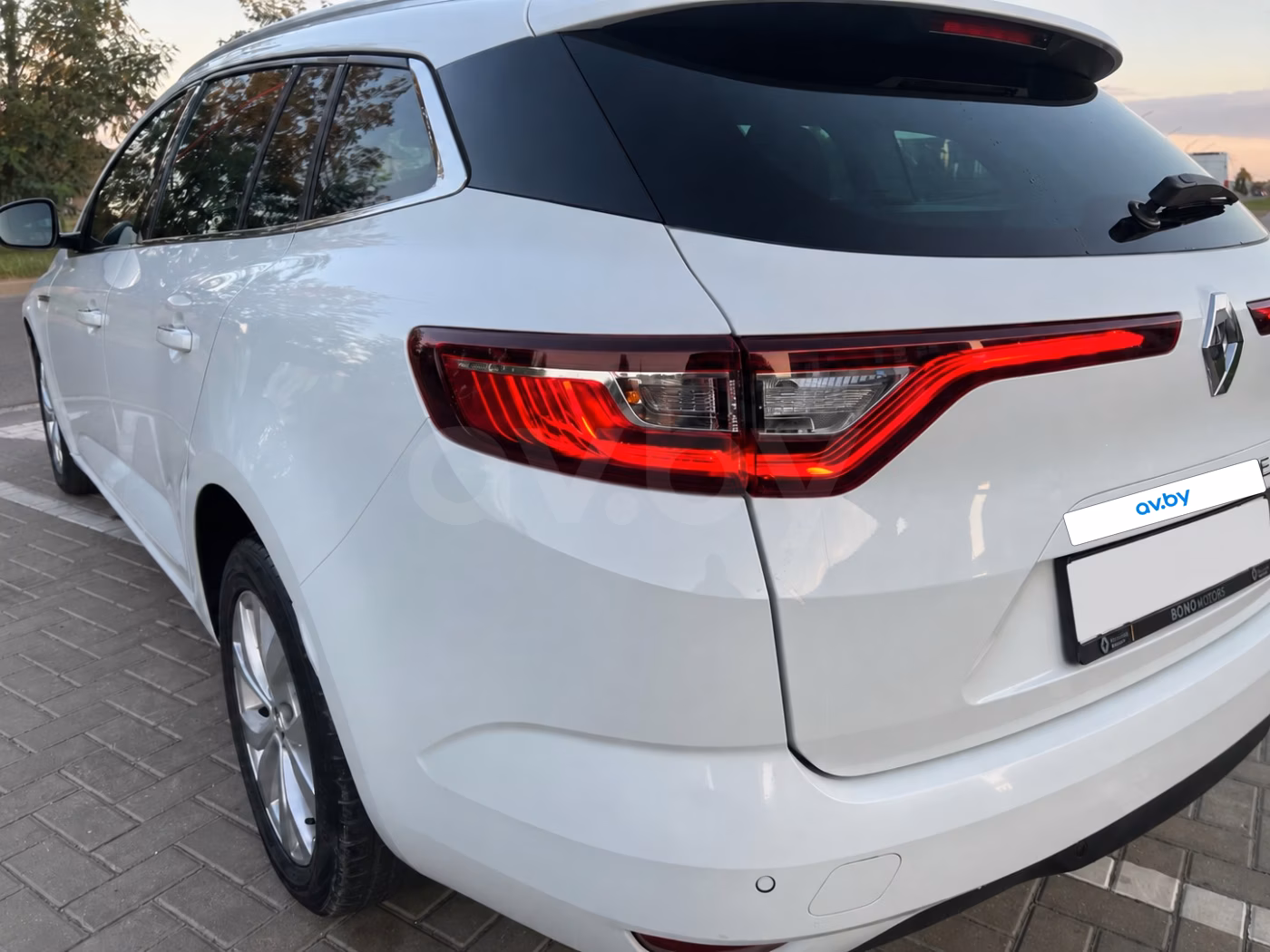 Renault Megane фото 5