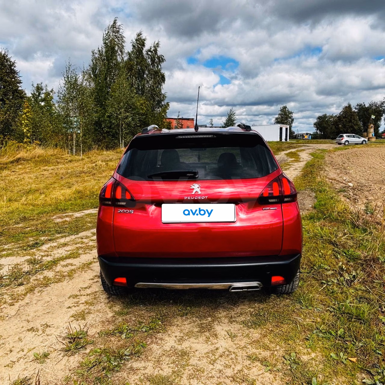 Peugeot 2008 фото 6