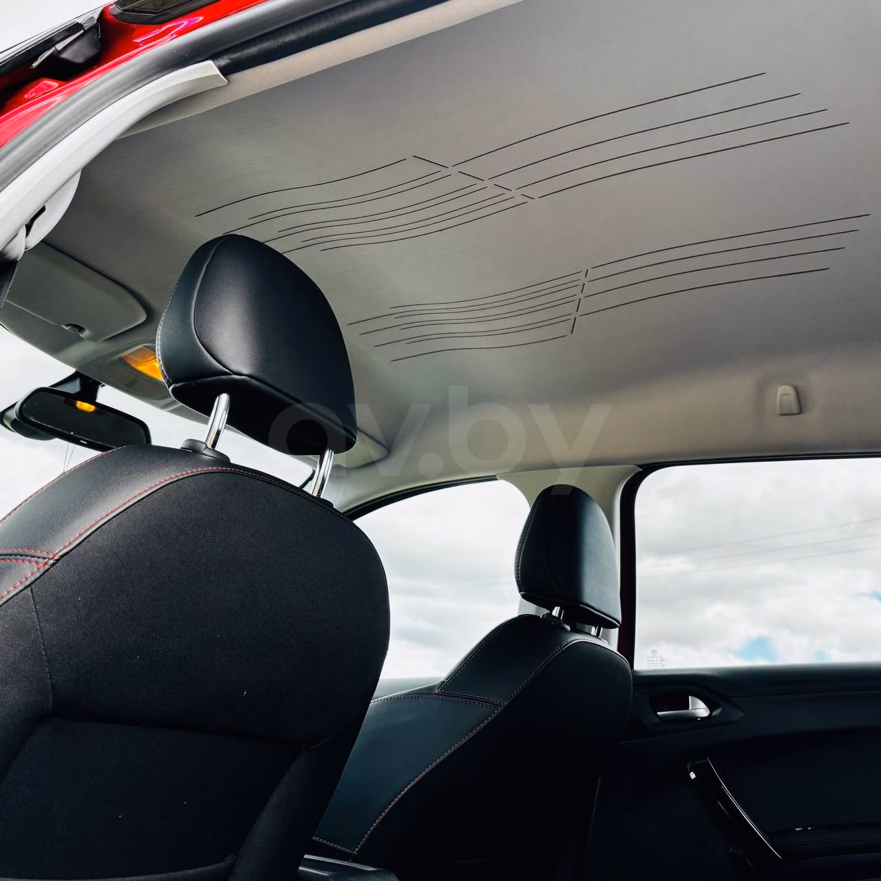 Peugeot 2008 фото 15
