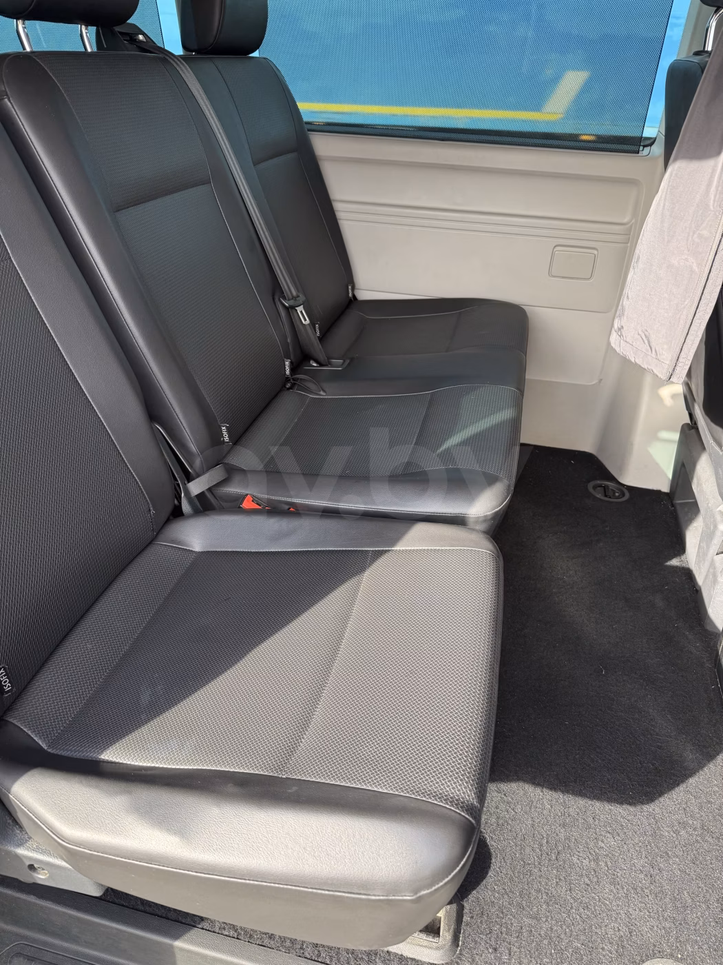Volkswagen Caravelle фото 9
