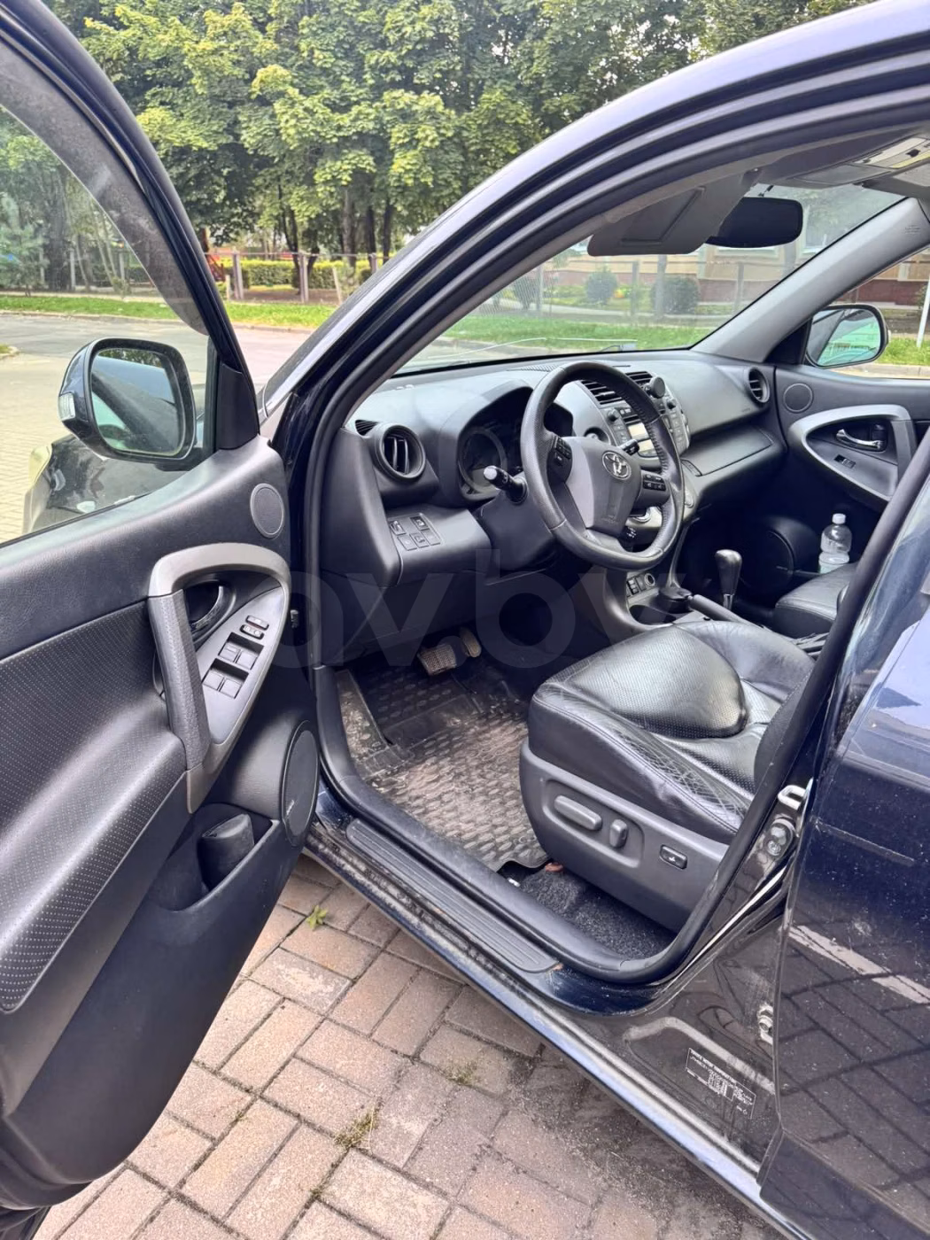 Toyota RAV4 фото 4