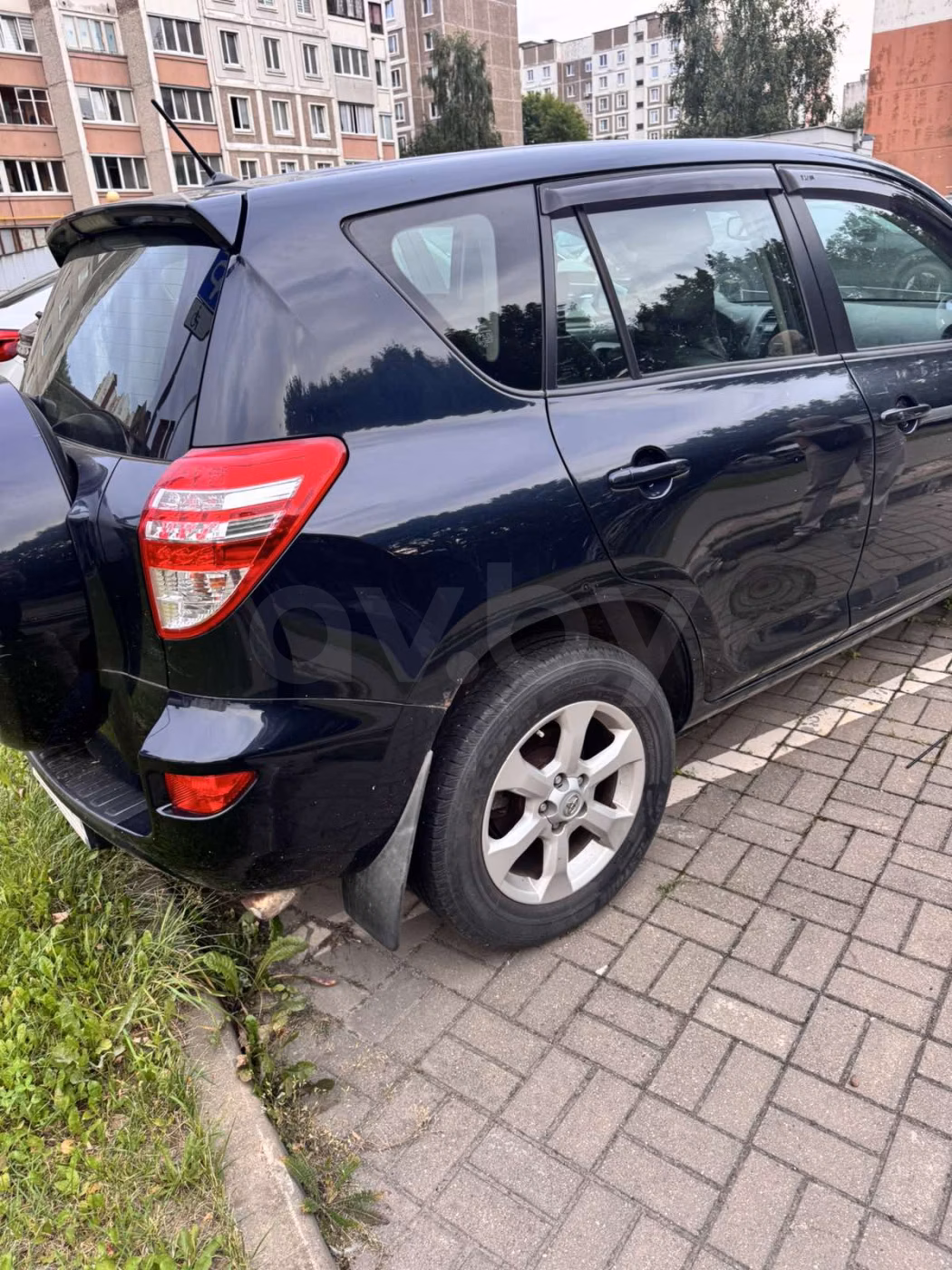 Toyota RAV4 фото 5