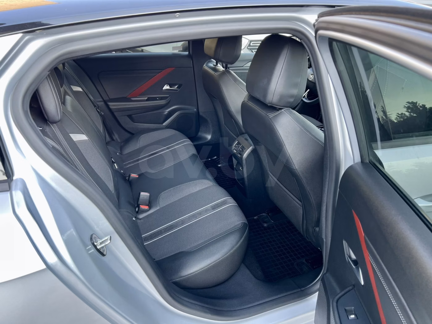 Opel Astra фото 15