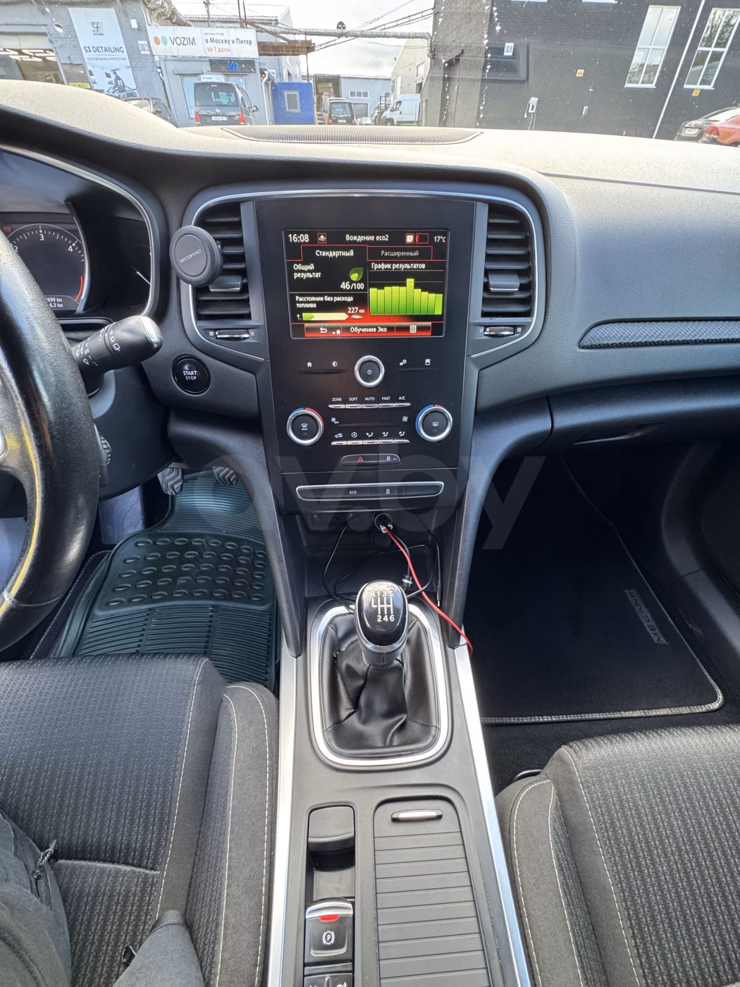 Renault Megane фото 9