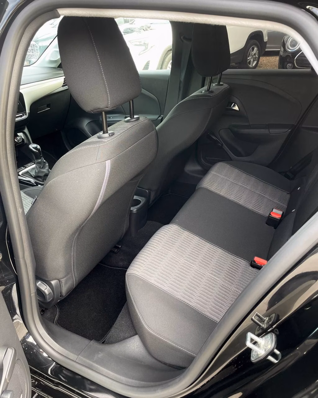 Opel Corsa фото 8