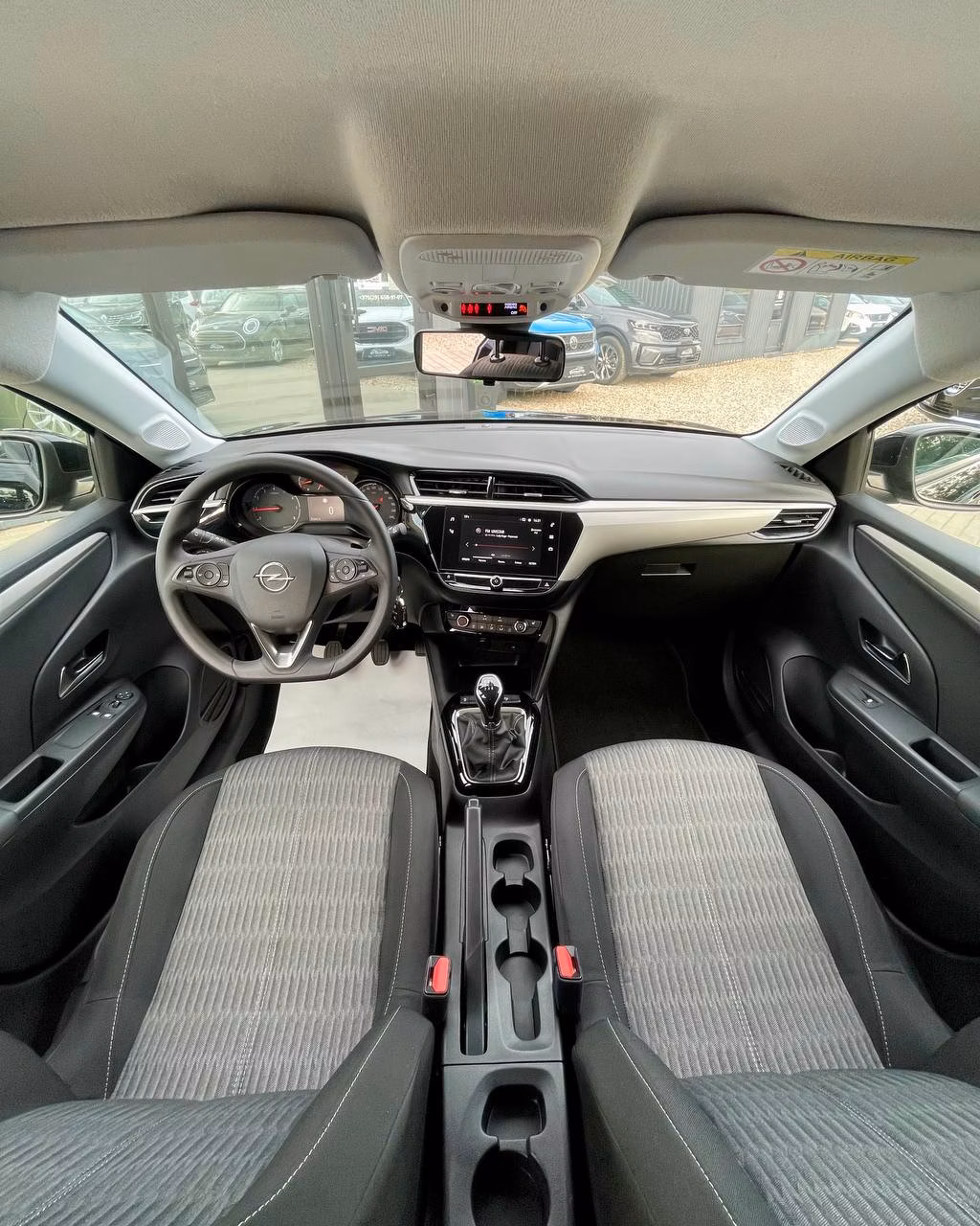 Opel Corsa фото 9