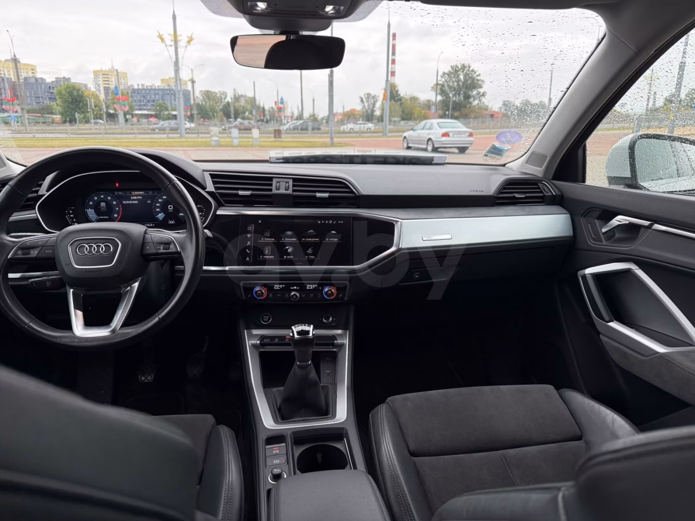 Audi Q3 фото 7