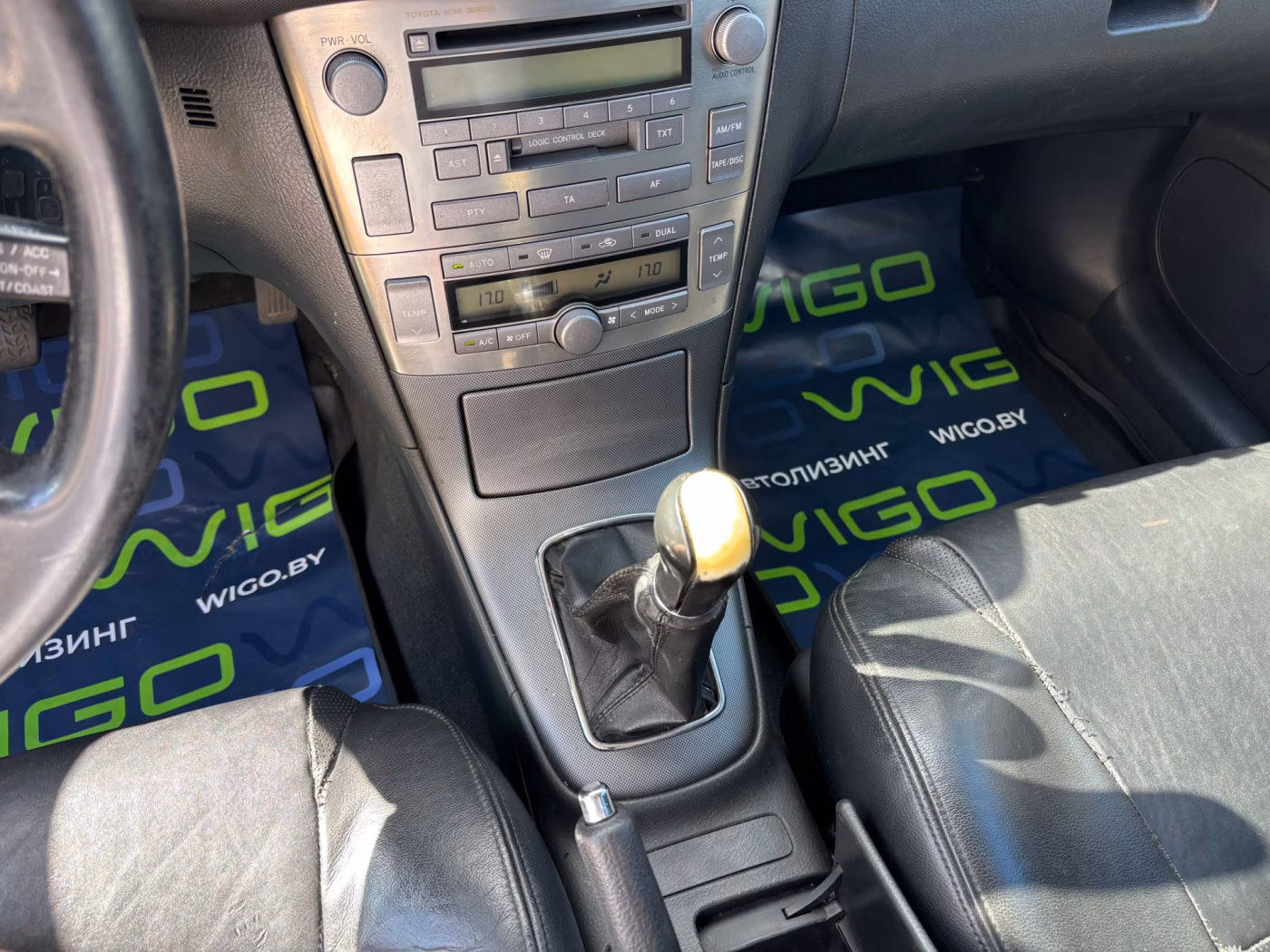 Toyota Avensis фото 13