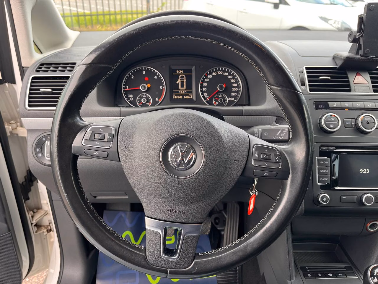 Volkswagen Touran фото 17