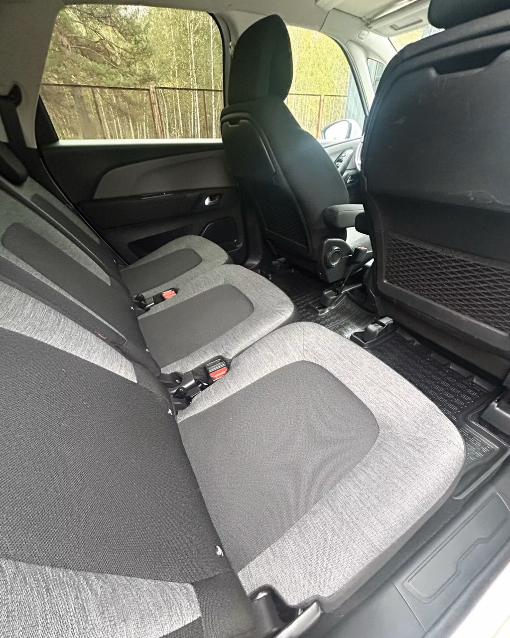 Citroen C4 Spacetourer фото 12