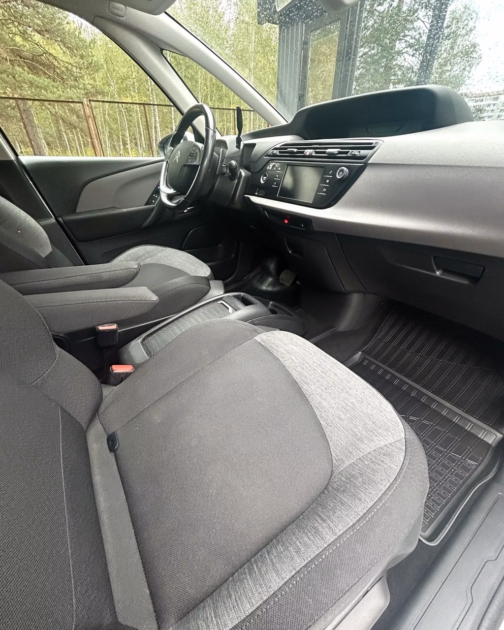 Citroen C4 Spacetourer фото 13