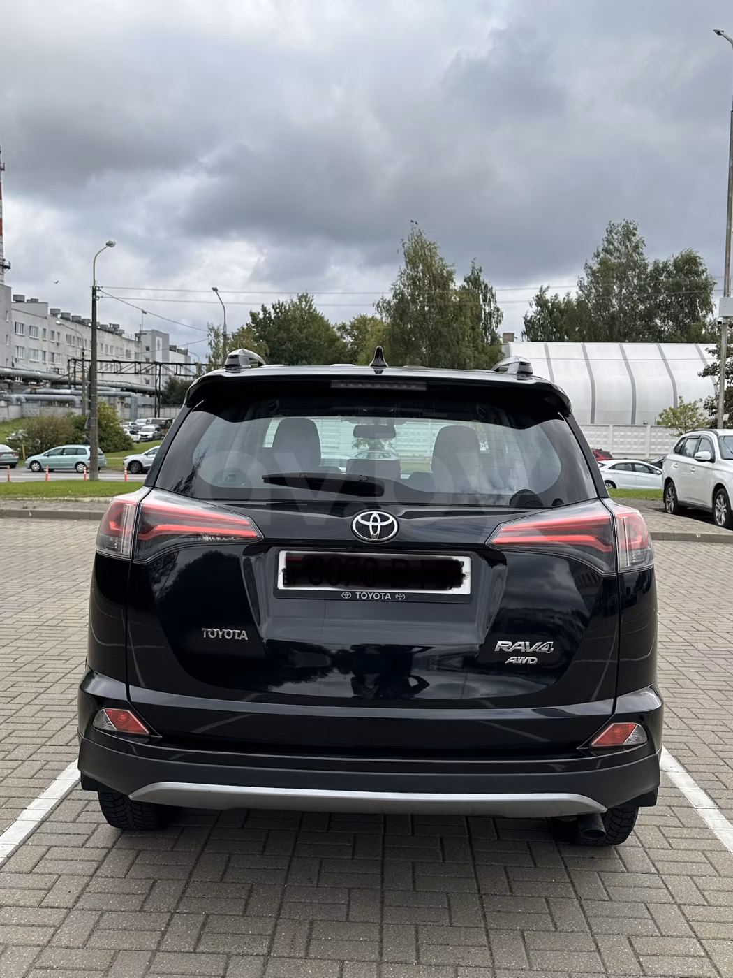 Toyota RAV4 фото 7