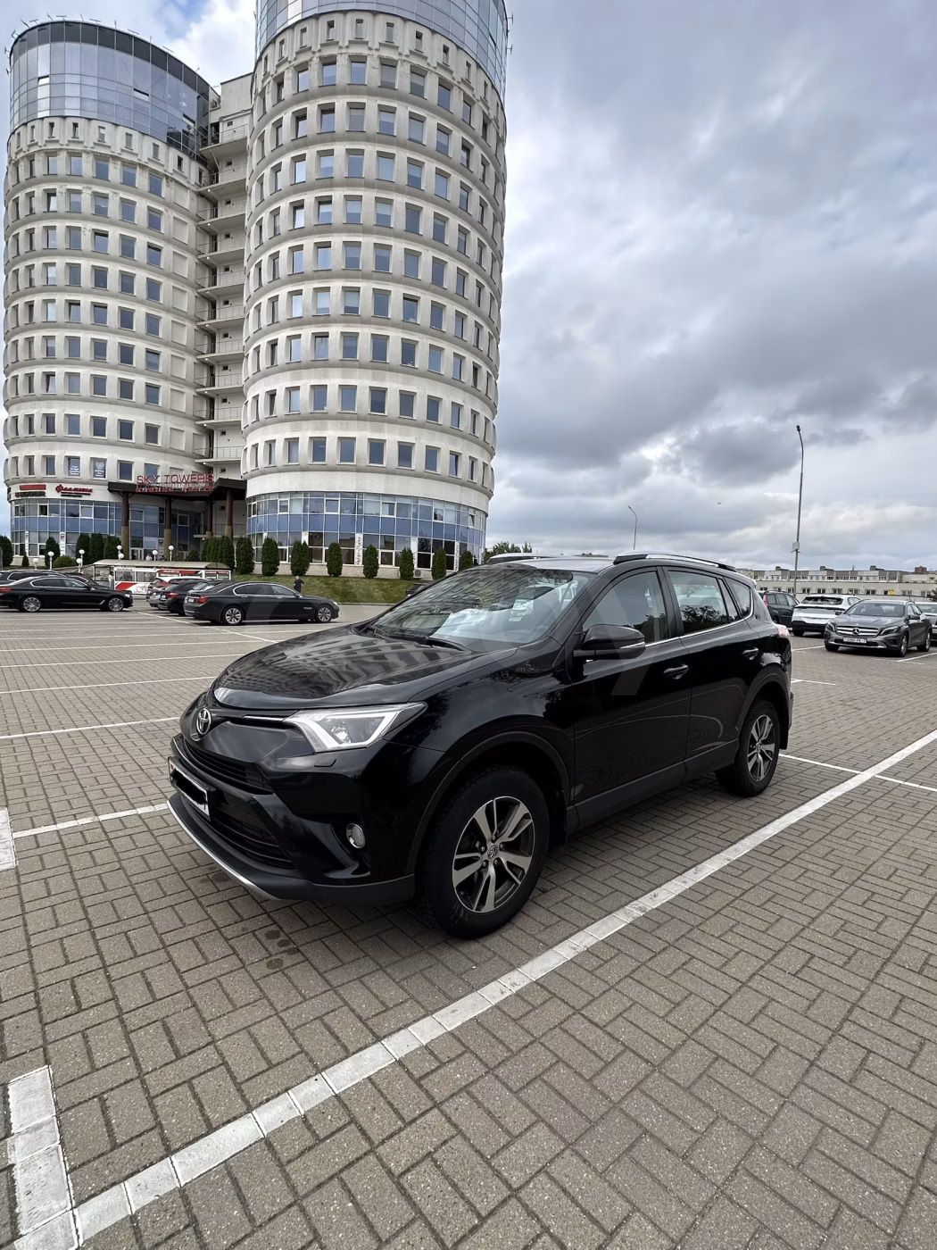 Toyota RAV4 фото 12