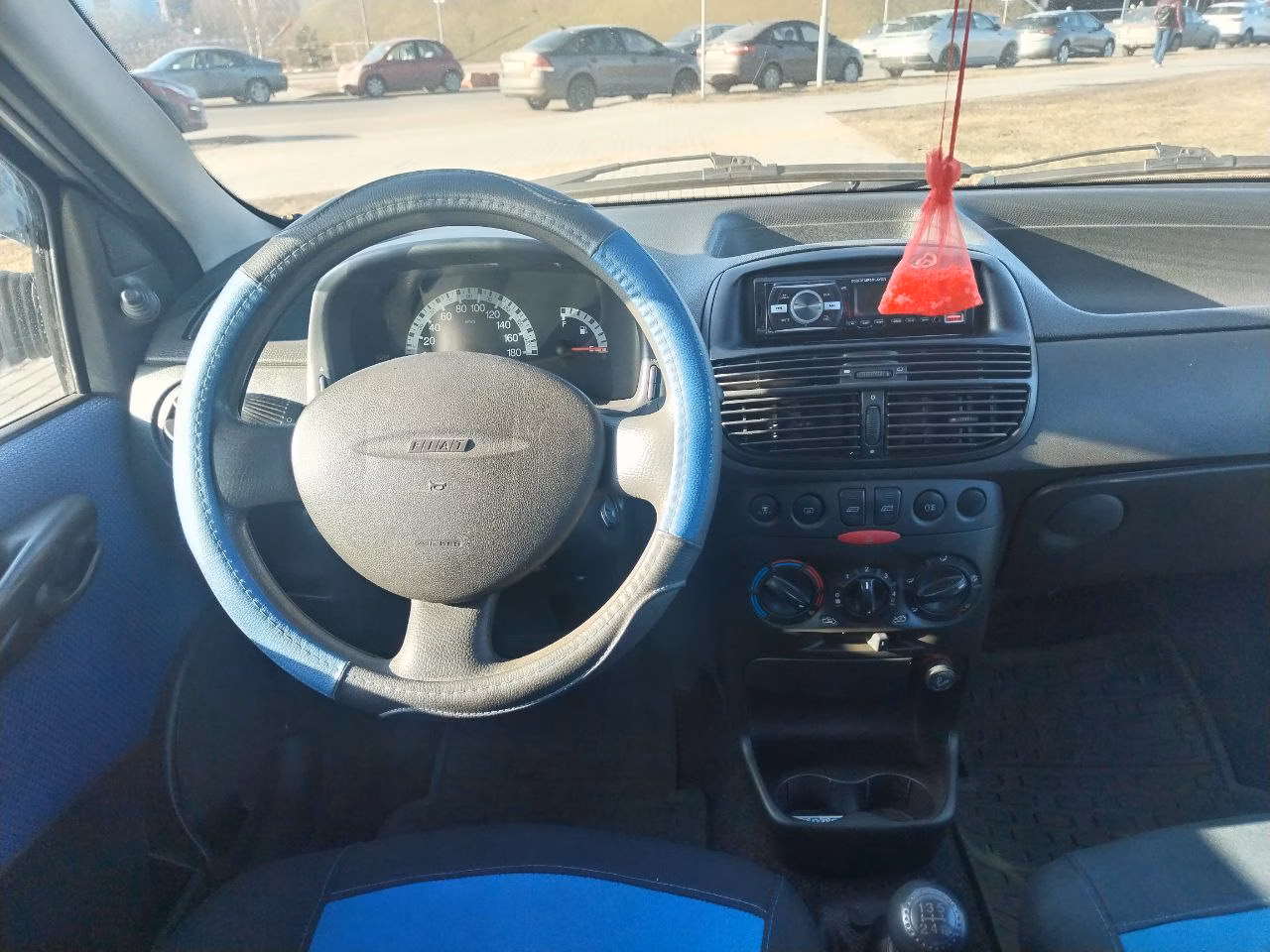 Fiat Punto фото 21