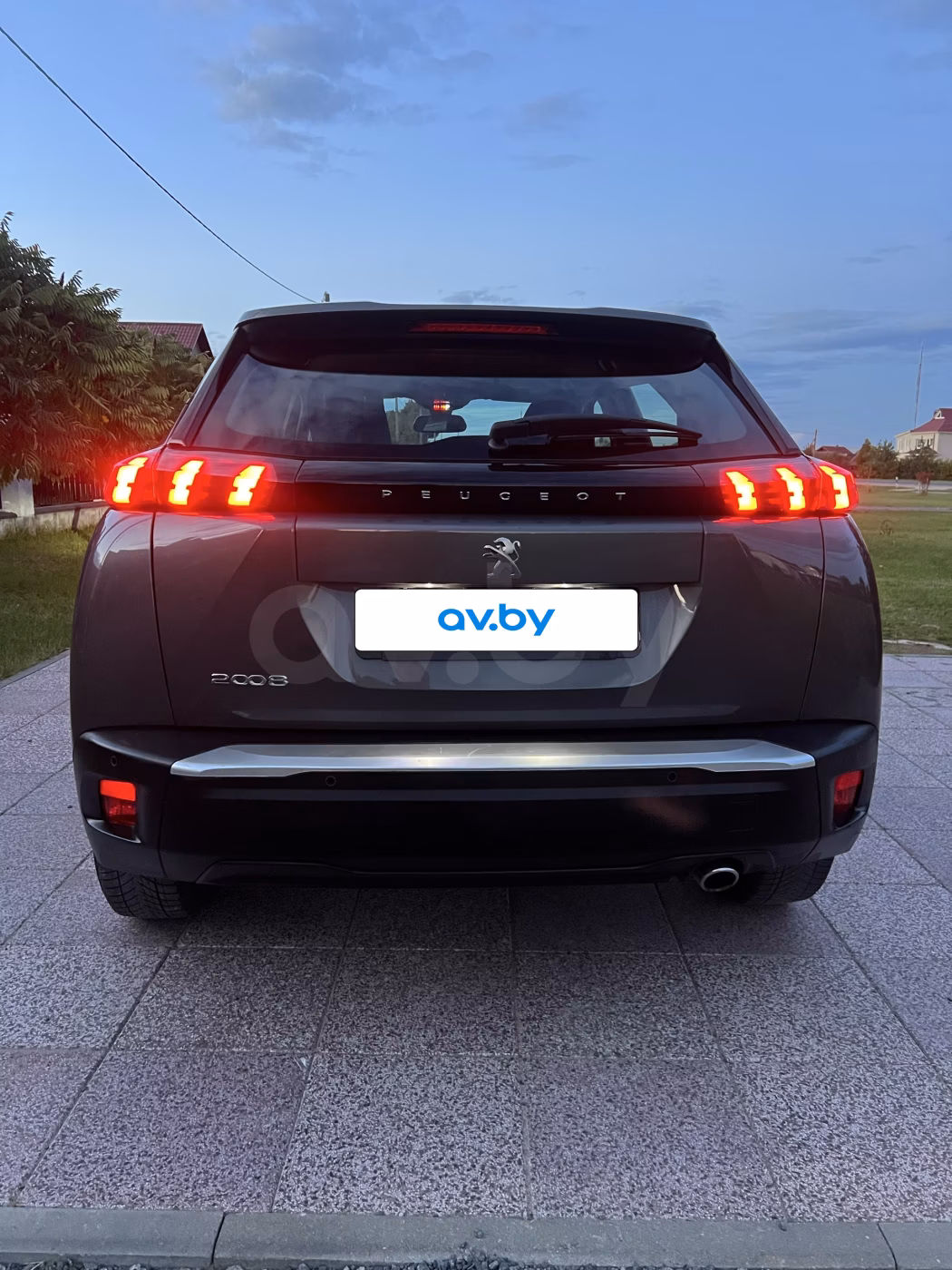 Peugeot 2008 фото 10