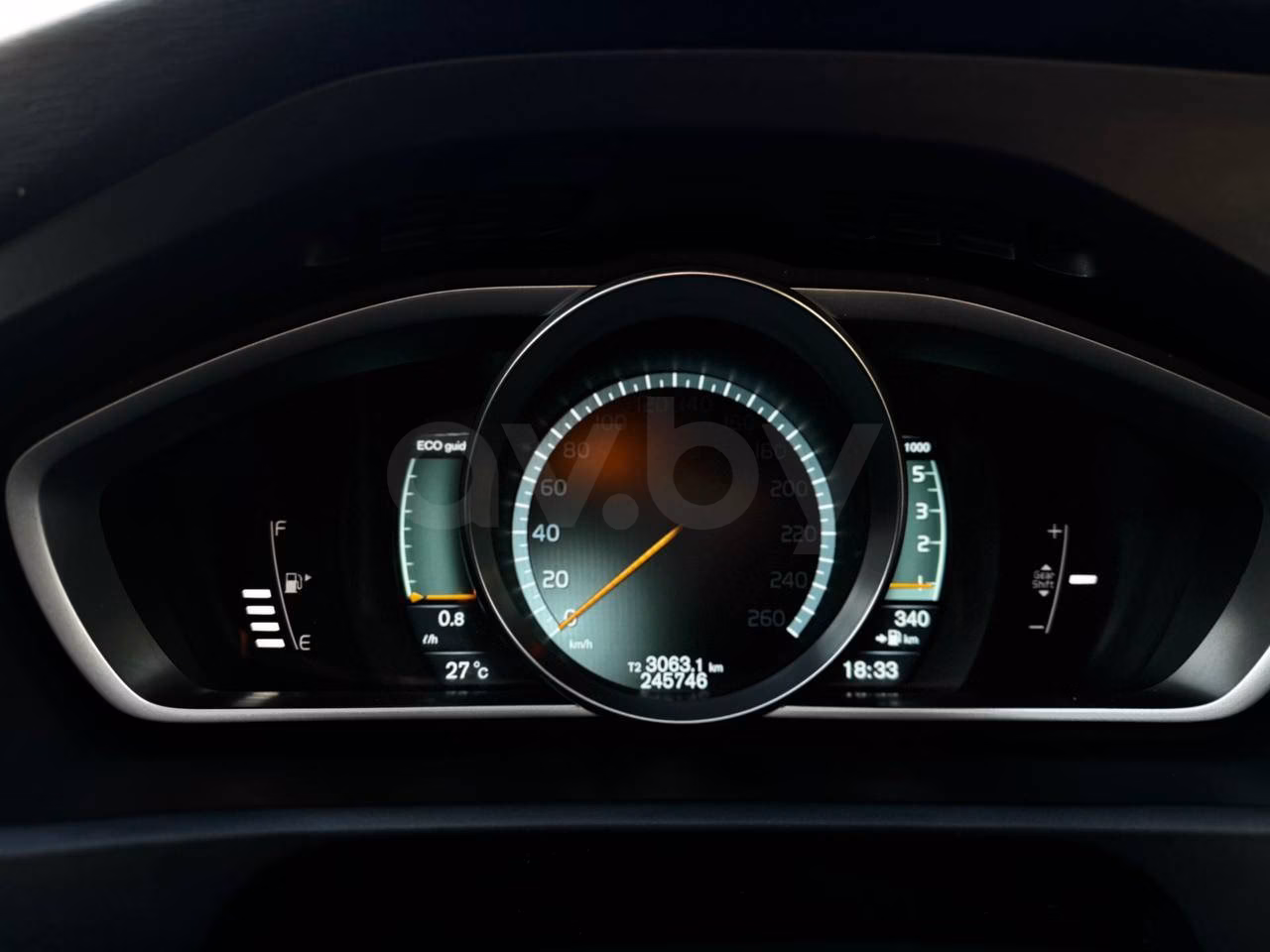 Volvo V40 Cross Country фото 25