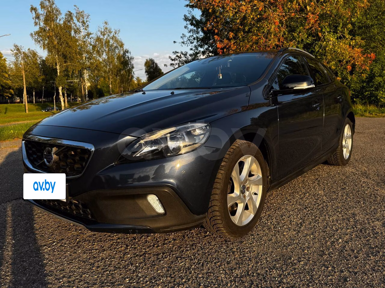 Volvo V40 Cross Country фото 3