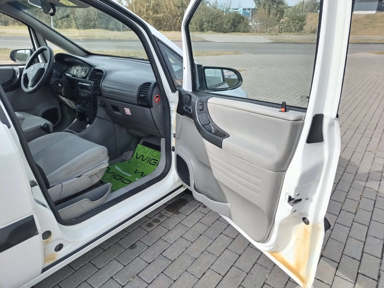 Opel Zafira фото 13