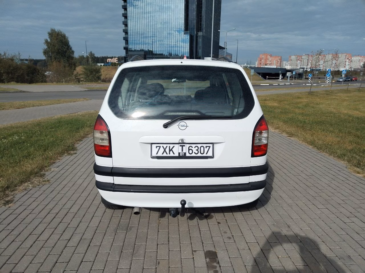 Opel Zafira фото 8