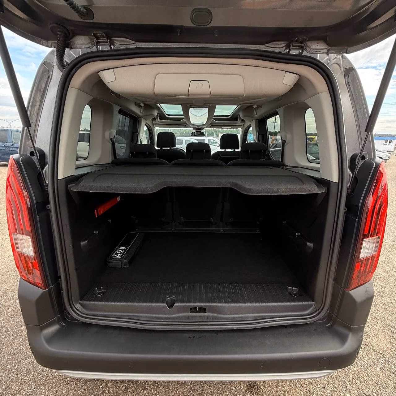 Peugeot Rifter фото 21